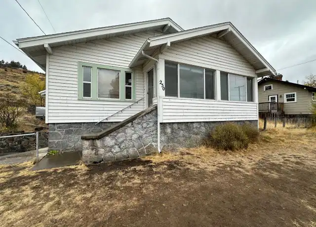 Property at 250 S Rogers St, Klamath Falls, OR, 97601, 2 beds, 1 bath, [object Object]