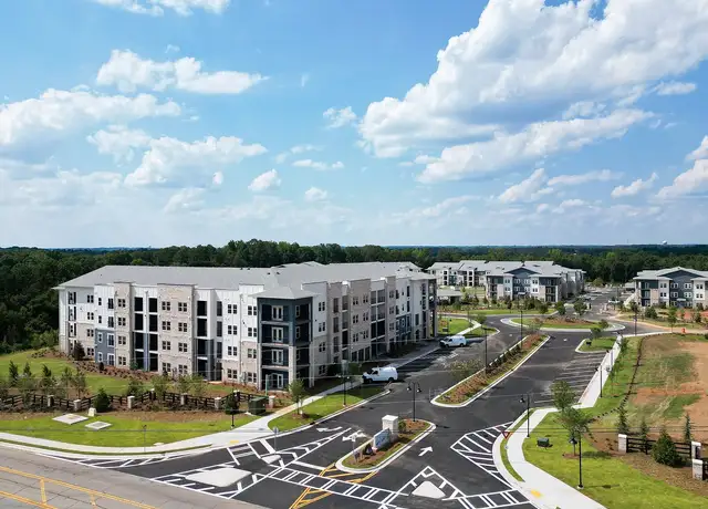 Photo of 300 Highway 81 W, McDonough, GA 30253
