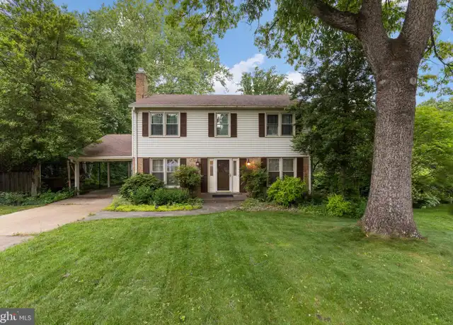 Property at 9830 Meadow Valley Dr, Vienna, VA, 22181, 4 beds, 2.5 baths, [object Object]