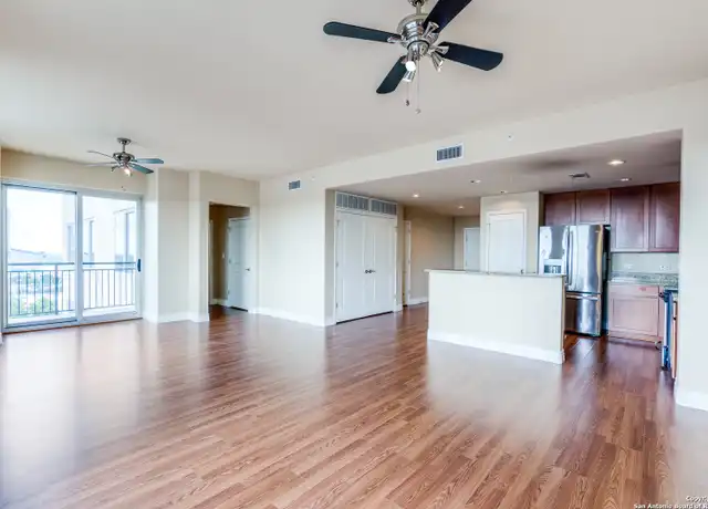 Property at 215 Center St #1205, San Antonio, TX, 78202, 1 bed, 1 bath, [object Object]