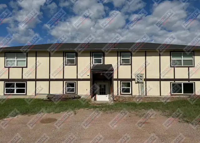 Property at 409 Lomac St Unit 2, Moorcroft, WY, 82721, 2 beds, 1 bath, [object Object]