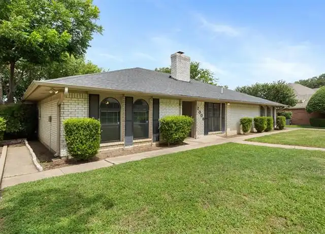Property at 7008 Church Park Dr, Fort Worth, TX, 76133, 3 beds, 3 baths, [object Object]