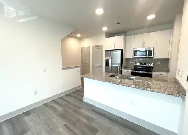 Property at 26535 E University Dr Unit 811, Aubrey, TX, 76227, 1 bed, 1 bath, [object Object]