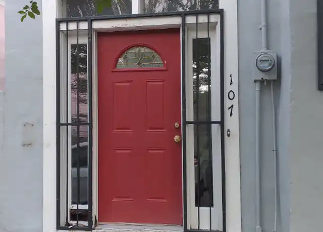 Property at 107 Nassau St, Charleston, SC, 29403, 2 beds, 1 bath, [object Object]