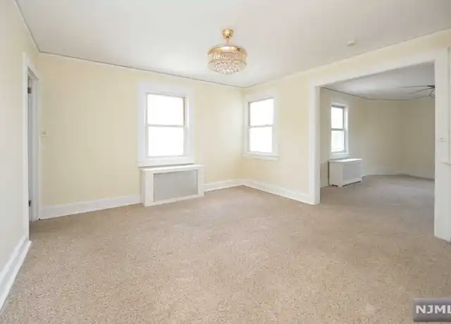 Property at 216 Rock Rd Unit 218, Glen Rock, NJ, 07452, 3 beds, 1 bath, [object Object]