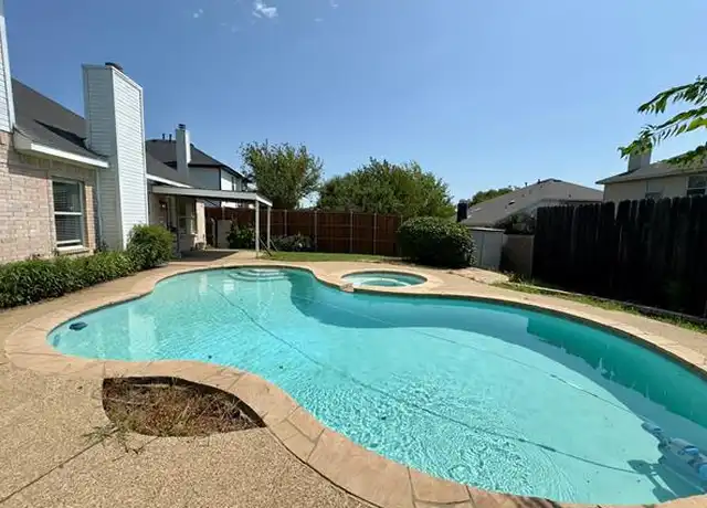 Property at 1016 Telluride Dr, Arlington, TX, 76001, 5 beds, 2.5 baths, [object Object]