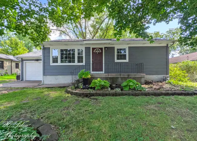 Property at 301 Millard Ave, Crystal Lake, IL, 60014, 2 beds, 1 bath, [object Object]