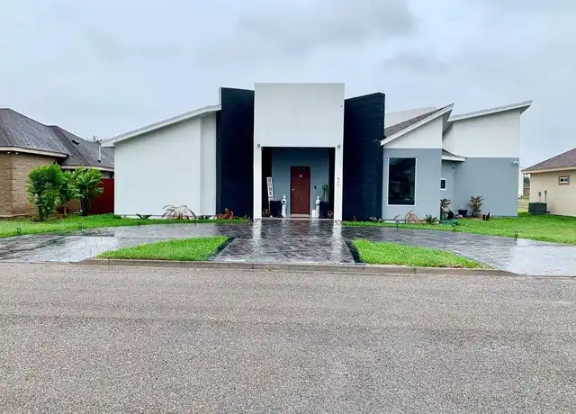 Property at 800 New Orleans Cir, Pharr, TX, 78577, 3 beds, 2.5 baths, [object Object]