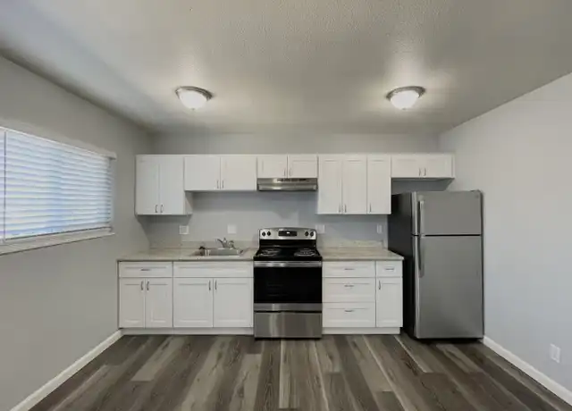 Property at 135 N Sheridan Ave Unit SH-22, Manteca, CA, 95336, 2 beds, 1 bath, [object Object]