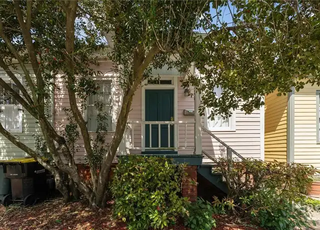 Property at 526 E Charlton St, Savannah, GA, 31401, 1 bed, 1 bath, [object Object]