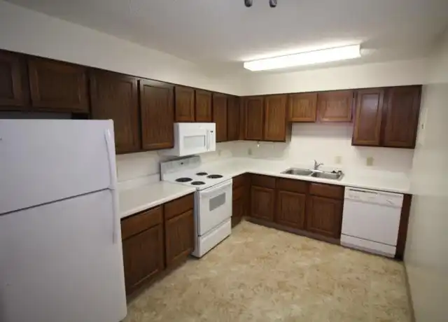 Property at 701 S 11th St Unit 8, Lincoln, NE, 68508, 1 bed, 1 bath, [object Object]