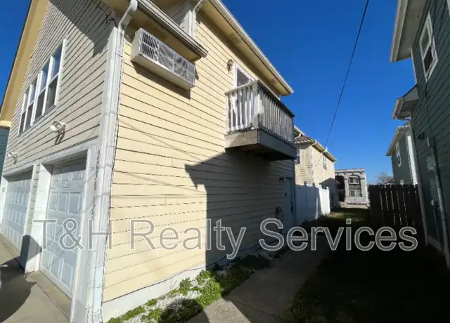 Property at 2030 N College Ave, Indianapolis, IN, 46202, 1 bed, 1 bath, [object Object]