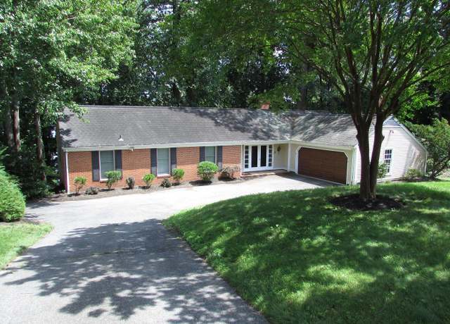 Photo of 472 Old Orchard Cir, Millersville, MD 21108