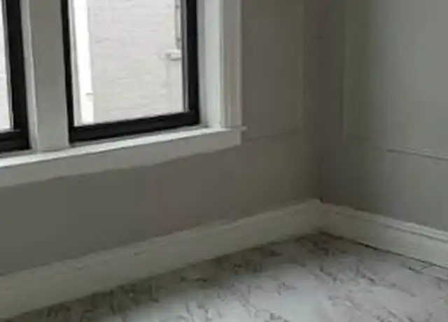 Property at 43-17 57th St Unit 3R, Flushing, NY, 11377, 2 beds, 1 bath, [object Object]