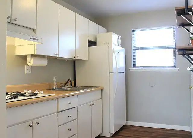 Property at 503 Village Square Dr, Hazelwood, MO, 63042, 2 beds, 1 bath, [object Object]