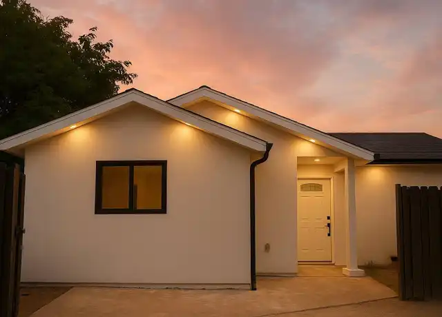 Property at 1412 N Maple St, Burbank, CA, 91505, 2 beds, 2 baths, [object Object]