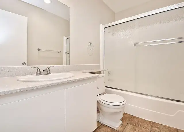 Photo of 2547 E Temple Ave, West Covina, CA 91792