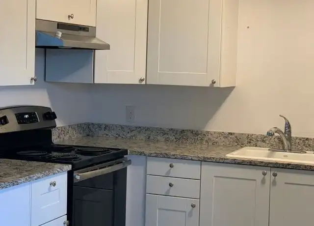 Property at 3043 Island Crest Way Unit 3, Mercer Island, WA, 98040, 2 beds, 1 bath, [object Object]