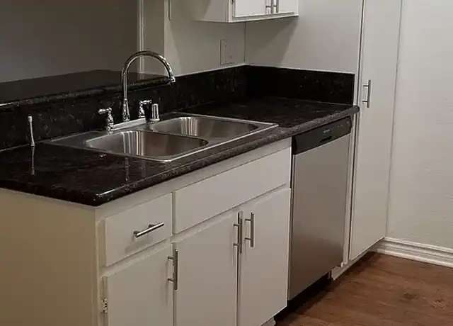 Property at wallace woods - 759 W 19th St, Costa Mesa, CA, 92627, 1 bed, 1 bath, [object Object]