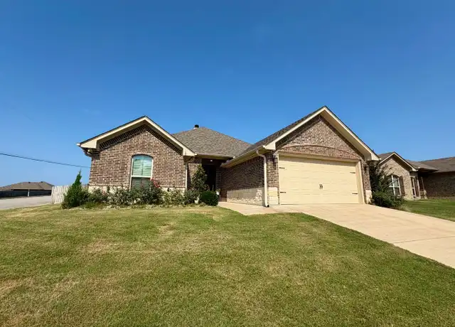 Property at 405 Whitaker St, Bullard, TX, 75757, 3 beds, 2 baths, [object Object]