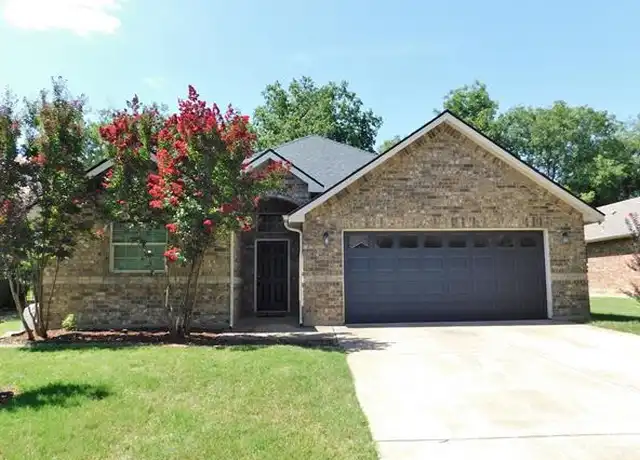 Property at 118 Gable Ct, Denton, TX, 76209, 3 beds, 2 baths, [object Object]