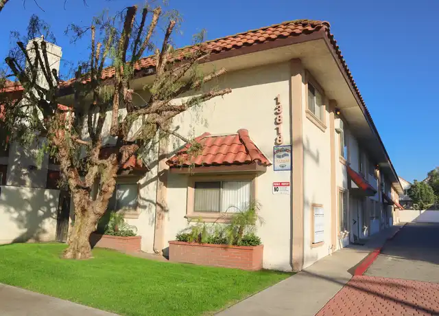 Property at 13818 Arthur Ave, Paramount, CA, 90723, 2 beds, 1 bath, [object Object]
