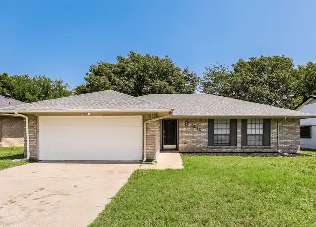Property at 3400 Meadowmoor St, Fort Worth, TX, 76133, 3 beds, 2 baths, [object Object]