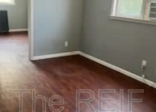 Property at 1025 N Washington Ave Unit 10, Lansing, MI, 48906, 1 bed, 1 bath, [object Object]
