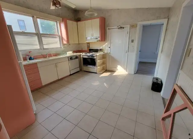 Property at 838 Main St, Paterson, NJ, 07503, 4 beds, 1 bath, [object Object]