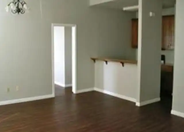Property at 201 N Main St, Elgin, TX, 78621, 2 beds, 2 baths, [object Object]