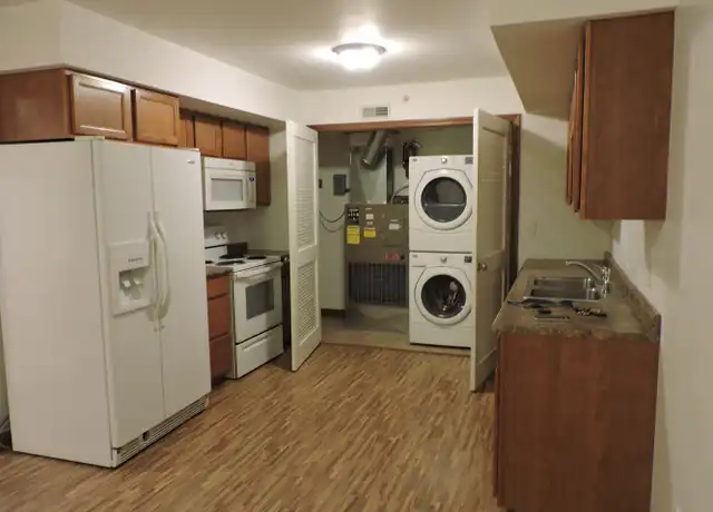 Property at 456 Second St Unit 10, California, PA, 15419, 2 beds, 1 bath, [object Object]