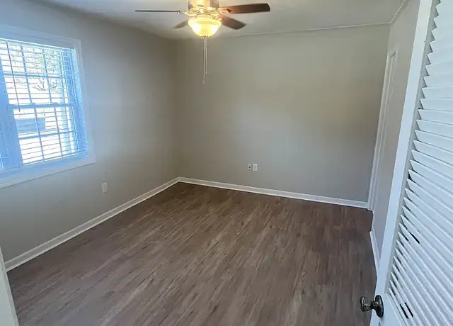 Photo of 1850 Pebble Rd, Charleston, SC 29407