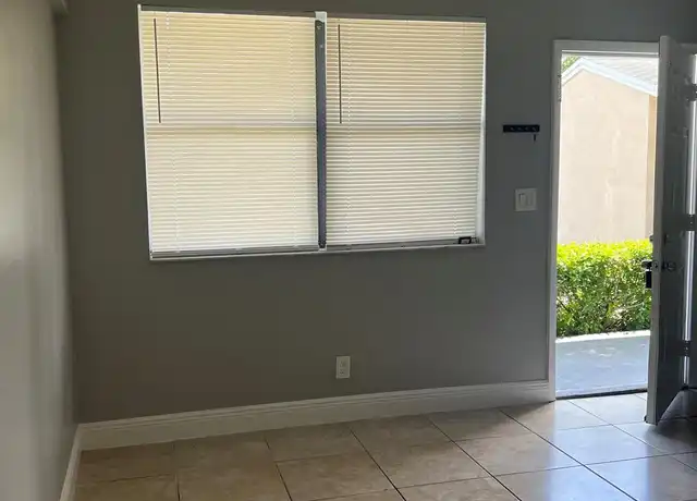 Property at 179 SE 3rd St, Deerfield Beach, FL, 33441, 2 beds, 1 bath, [object Object]