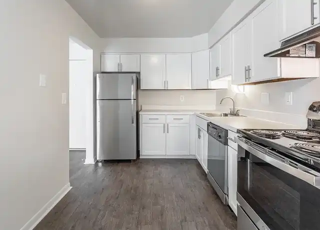 Property at Pine Ridge Apartments - Southfield, MI - 25625 Grodan Dr, Southfield, MI, 48033, 1-2 bed, 1-2 bath, [object Object]