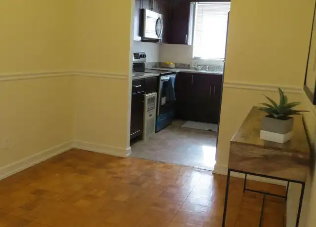 Property at 3 Captain Parker Arms Unit 14, Lexington, MA, 02421, 2 beds, 2 baths, [object Object]