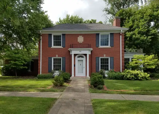 Property at 910 W Green St, Champaign, IL, 61821, 3 beds, 2.5 baths, [object Object]