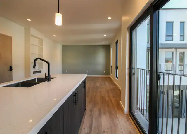 Property at 2800 Broad St Unit 206, San Luis Obispo, CA, 93401, 1 bed, 1 bath, [object Object]
