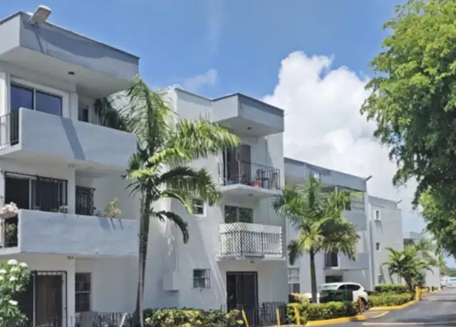 Property at 2498 SW 17th Ave #4303, Miami, FL, 33145, 2 beds, 1 bath, [object Object]