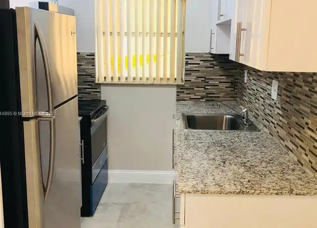 Property at 2615 Polk St Unit 4, Hollywood, FL, 33020, 1 bed, 1 bath, [object Object]