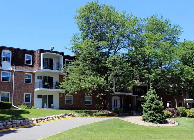 Property at Chateau Carmel - 1555 Bellows St, Saint Paul, MN, 55118, 2 beds, 1 bath, [object Object]