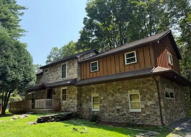 Property at 130 Donaldson Rd, Cresco, PA, 18326, 4 beds, 2.5 baths, [object Object]