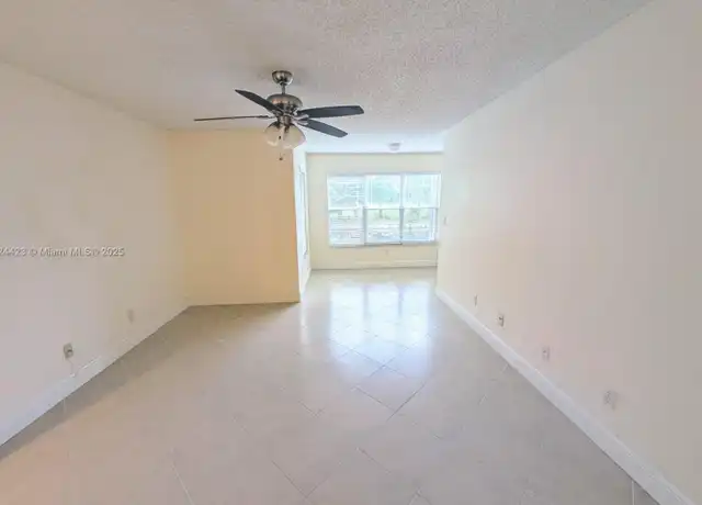 Property at 437 Vista Isles Dr #2216, Plantation, FL, 33325, 1 bed, 1 bath, [object Object]