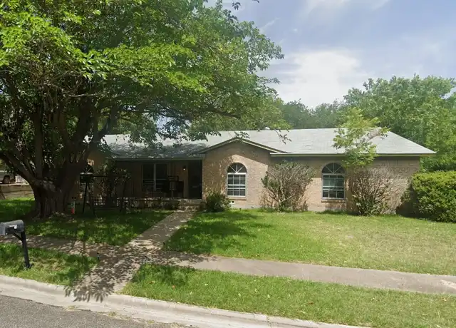 Property at 504 Ridge St, Copperas Cove, TX, 76522, 4 beds, 2 baths, [object Object]