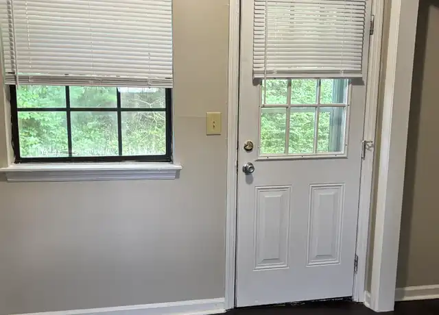 Property at 102 Mason Ct, Dickson, TN, 37055, 1 bed, 1 bath, [object Object]