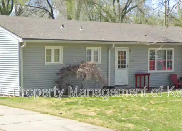 Property at 5625 SW Avalon Ln, Topeka, KS, 66604, 3 beds, 1 bath, [object Object]