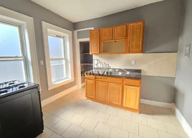 Property at 220 Roseville Ave Unit 203, Newark, NJ, 07107, 2 beds, 1 bath, [object Object]