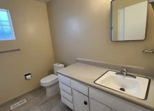 Property at 1021 Louisiana Blvd SE, Albuquerque, NM, 87108, 2 beds, 1 bath, [object Object]