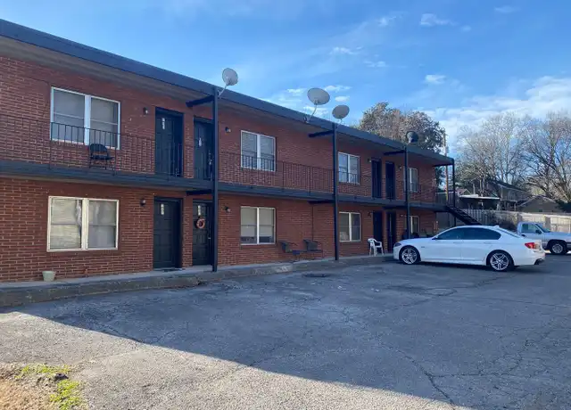 Property at 153 S Magnolia St, Maryville, TN, 37803, 1 bed, 1 bath, [object Object]