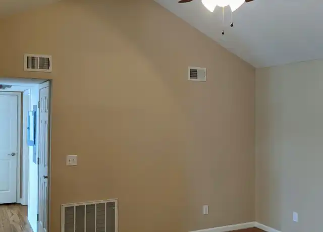 Property at 6815 W Pages Ln Unit 203, Louisville, KY, 40258, 2 beds, 2 baths, [object Object]