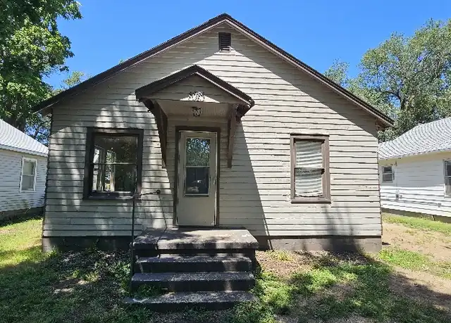 Property at 1015 N 10th St, Salina, KS, 67401, 2 beds, 1 bath, [object Object]